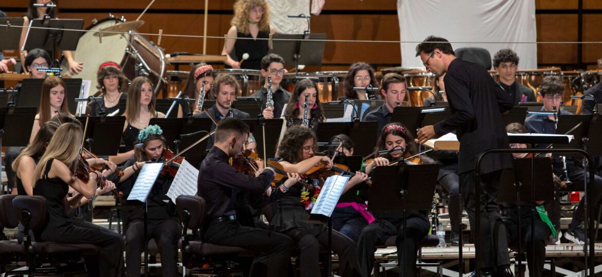 Marcello Corti dirige l_Orchestra Sinfonica Junior nelle Mille e una notte - foto Angelica Concari_05